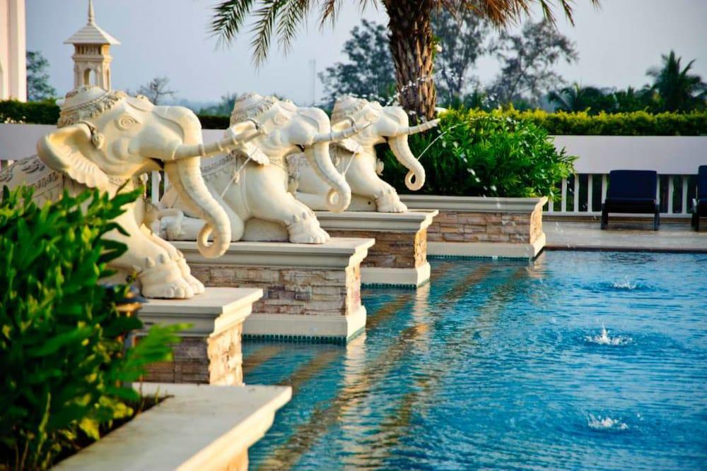 Grand Pacific Sovereign Resort & Spa Cha-Am Dış mekan fotoğraf