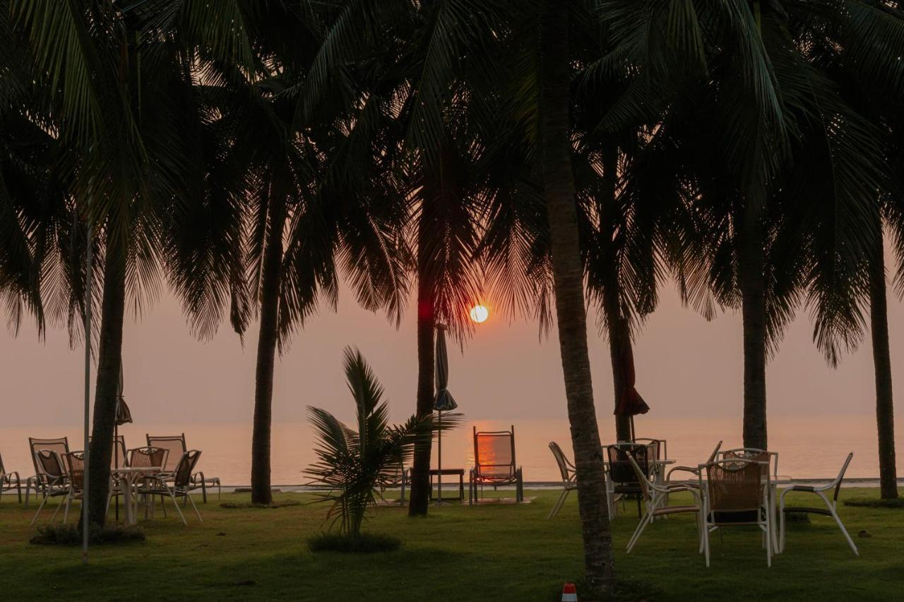 Grand Pacific Sovereign Resort & Spa Cha-Am Dış mekan fotoğraf