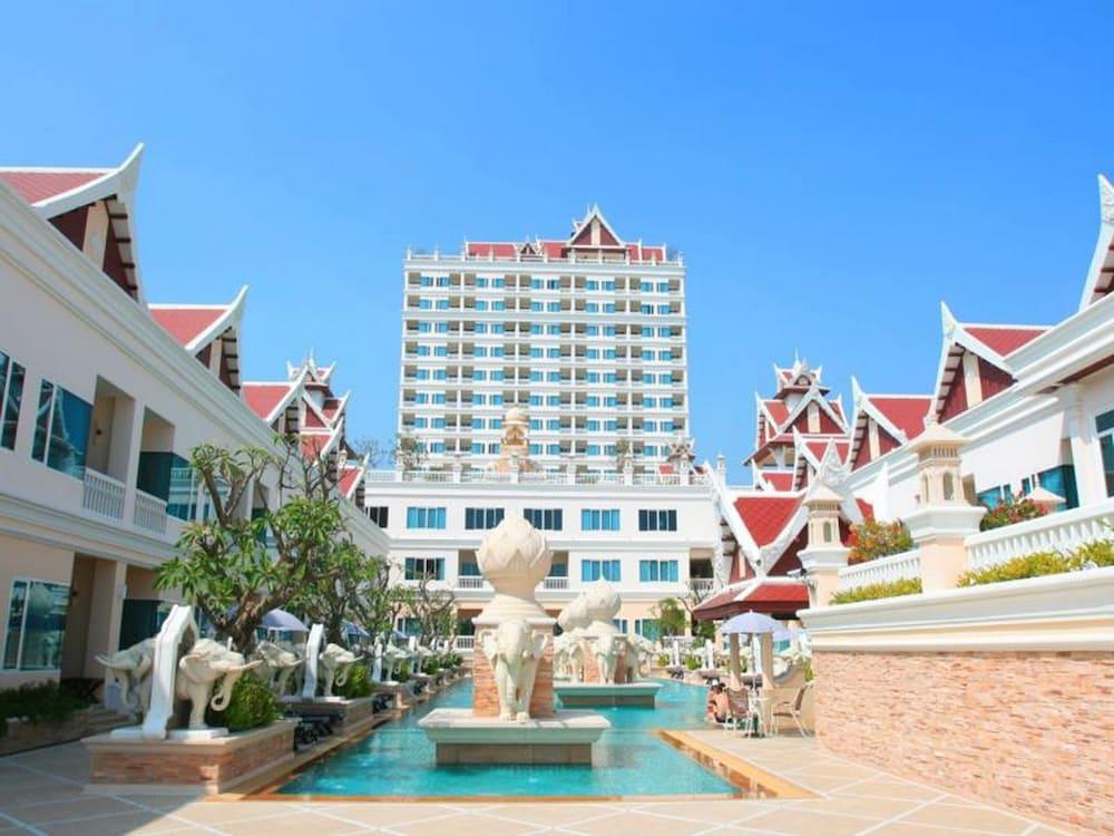 Grand Pacific Sovereign Resort & Spa Cha-Am Dış mekan fotoğraf