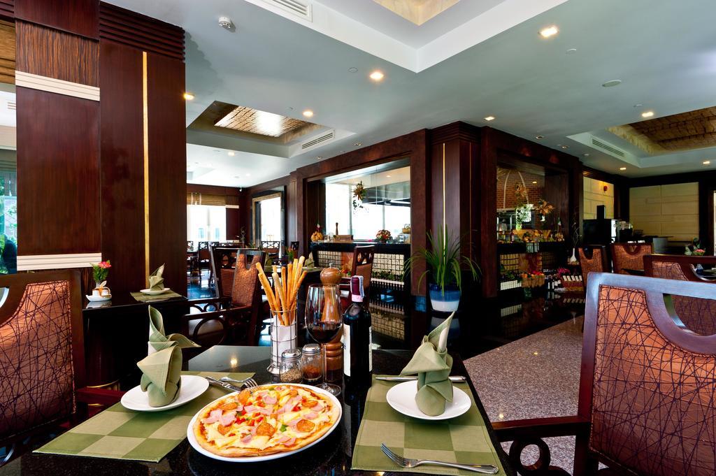 Grand Pacific Sovereign Resort & Spa Cha-Am Dış mekan fotoğraf