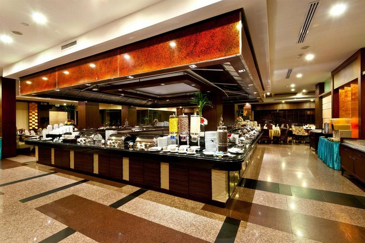 Grand Pacific Sovereign Resort & Spa Cha-Am Dış mekan fotoğraf